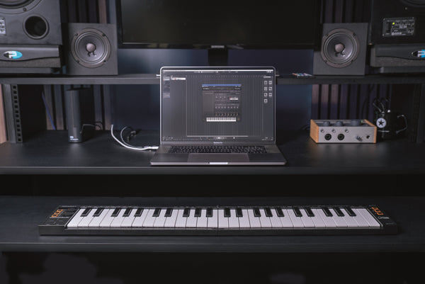 Carry-on Folding Midi Controller 49